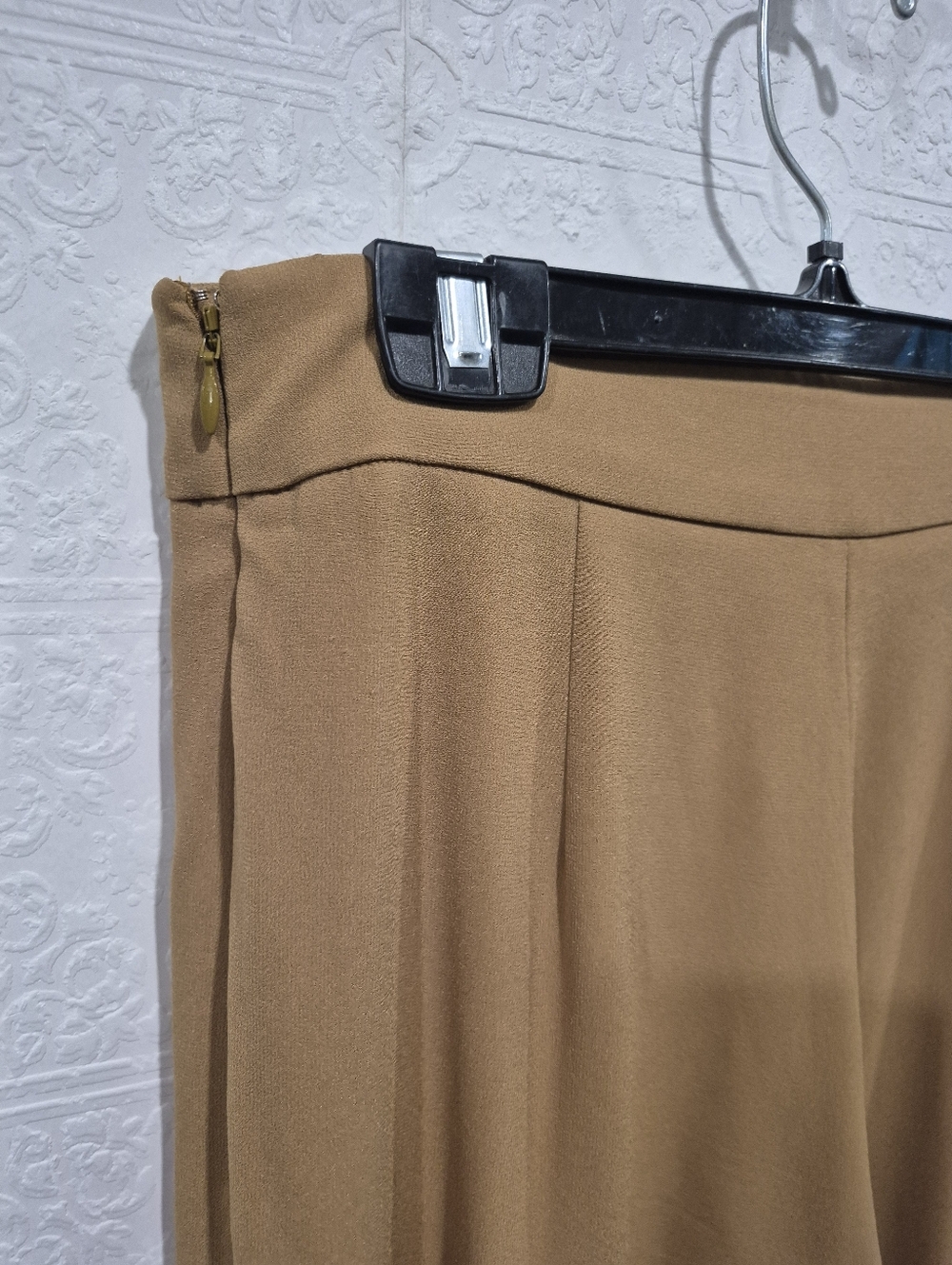 Aritzia Babaton Lincoln Pant Wide Leg Japanese Crepe Tan 8 - Picture 5 of 7